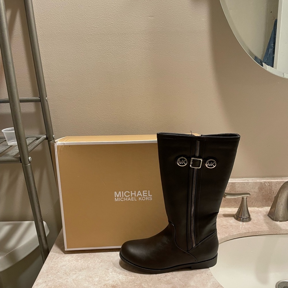 Child Michael Kors boots